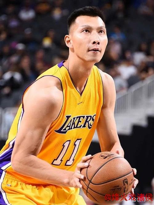 易建联沉默引人深思 能否微笑逆转局面 易建联沉默引人深思 能否微笑逆转局面