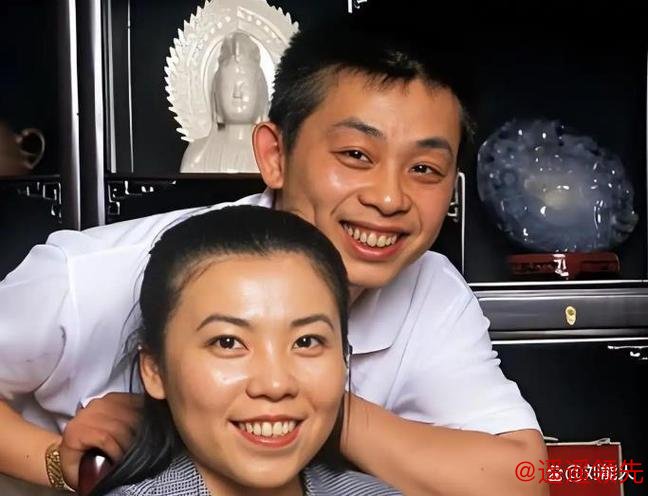 世界冠军的爱情故事，会不会也像乒乓球比赛一样，充满了意想不到的扣杀和绝地反击？